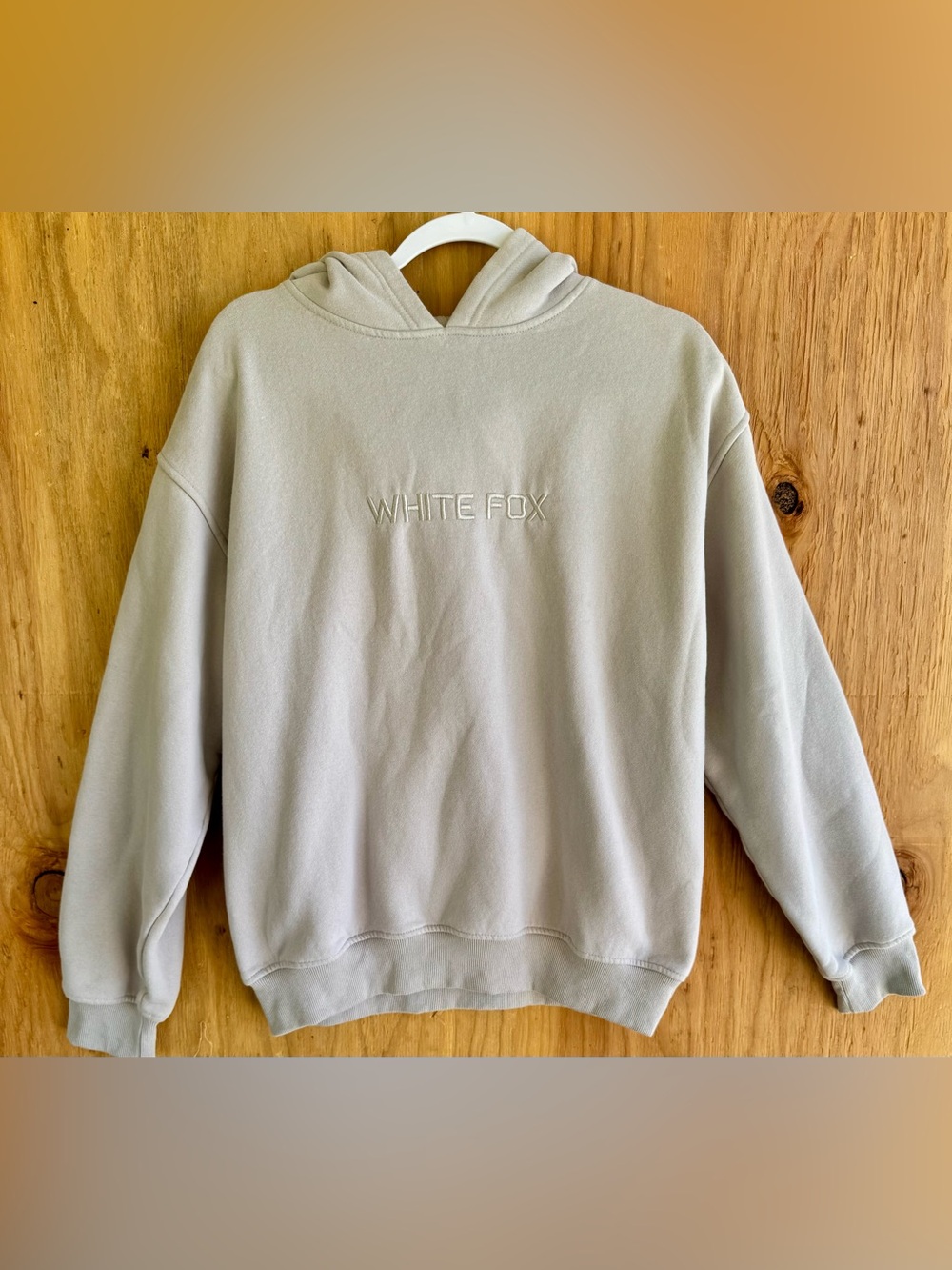 White Fox Oversized Hoodie Cream Embroidered Logo Sweatshirt Women’s medium